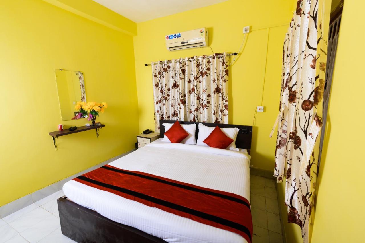 Sterling Baishakhi Hotel Kolkata Exterior photo
